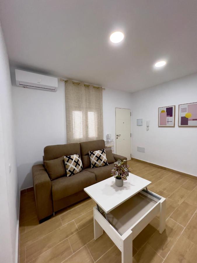 Rockside Residences Suites La Linea La Línea de la Concepción Buitenkant foto